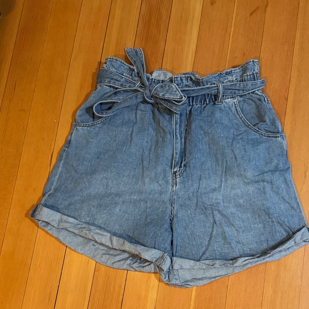 High waisted H&M Shorts